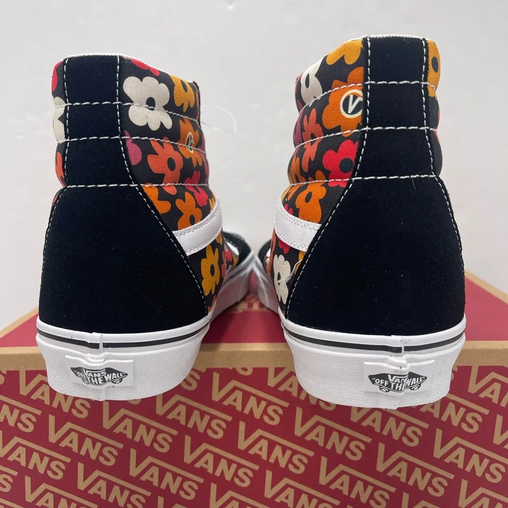 Vans Men's Sk8-Hi
Flower Black/Multi Sneakers
VN000D5|BML
Floral High-Top - Picture 13 of 16